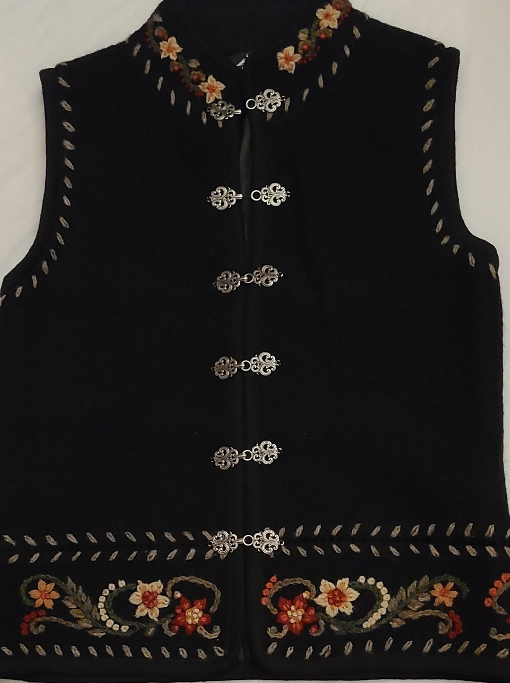 ICELANDIC Design Black Wool Embroidered Floral Vest